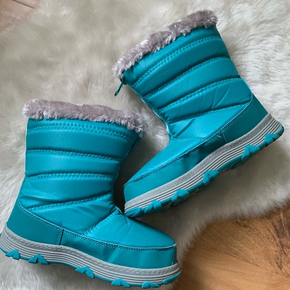 Khombu Other - Khombu teal kids Mimi snow boots size 6